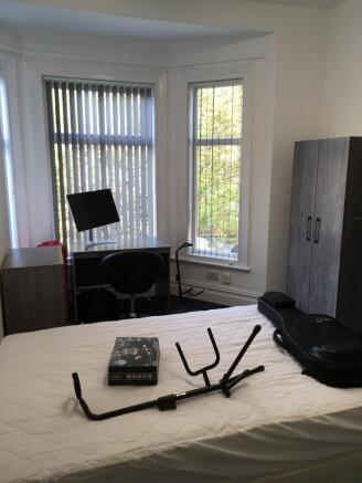 6 bed House Share to rent Image 7