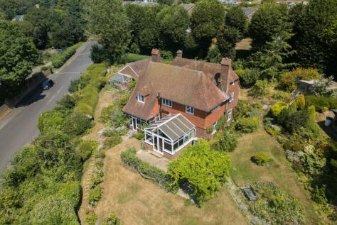 Cannongate Road, Hythe, CT21