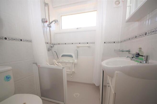 Shower room.jpg