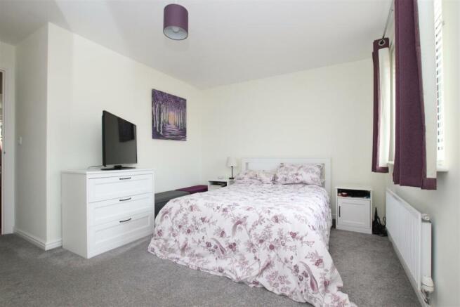 Bedroom 1.JPG