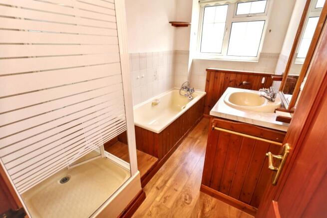 7A Pineapple Road, Amersham, Buckinghamshire, HP7 9JN