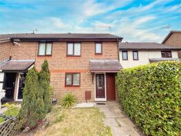 34, Broadmead, Langshott, Horley RH6 9XB