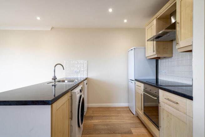 2 bed Apartment for sale Image 7