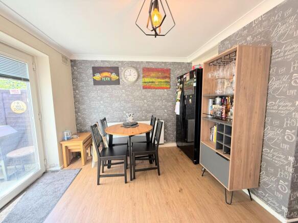 2 bed Semi-Detached for sale Image 11