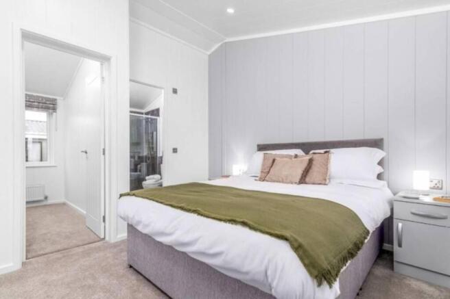 2 bed Lodge for sale Image 5