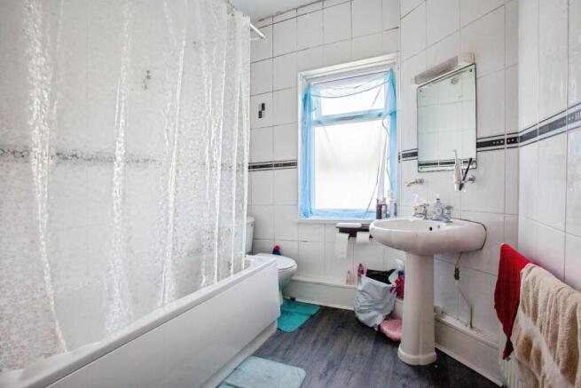 2 bed Semi-Detached for sale Image 10