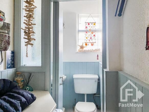 2 bed Semi-Detached for sale Image 8