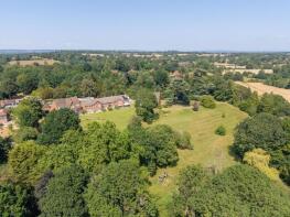 4, The Glebe, Tonbridge TN11 8DR