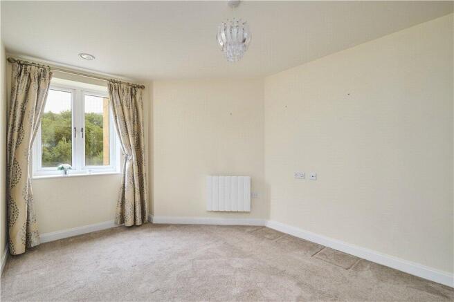 1 bed Apartment for sale Image 6