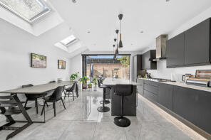 5, Waldeck Road, Tottenham, London N15 3EL