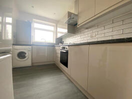 3b, Stanley Way, Orpington BR5 2HE