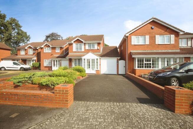 3-bed detached on Bissell Close, Birmingham, West Midlands, B28, £340,000