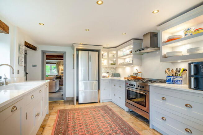 4 bed Cottage for sale Image 7