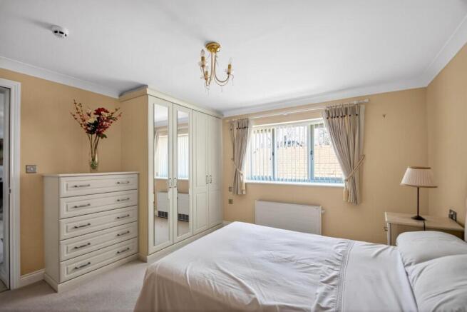 1 bed Apartment for sale Image 10