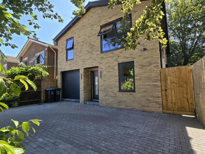 Hoburne Gardens, Christchurch, BH23