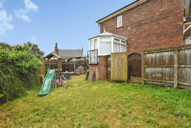 3 bed Semi-Detached for sale Image 12