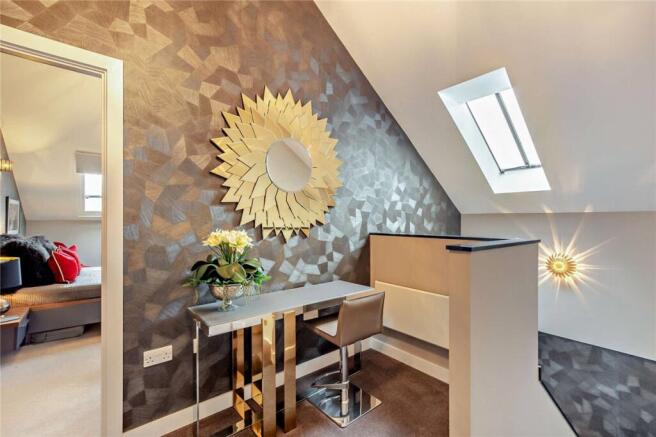 3 bed Apartment for sale Image 8
