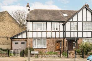 Pyekle, Holdernesse Road, London SW17 7RG
