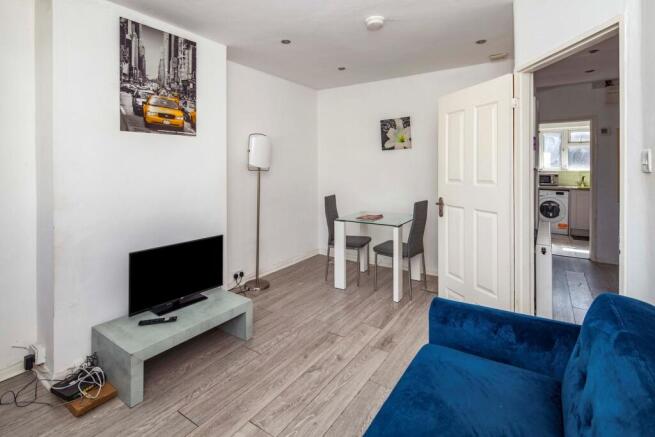 dd950c21-4333-f11...