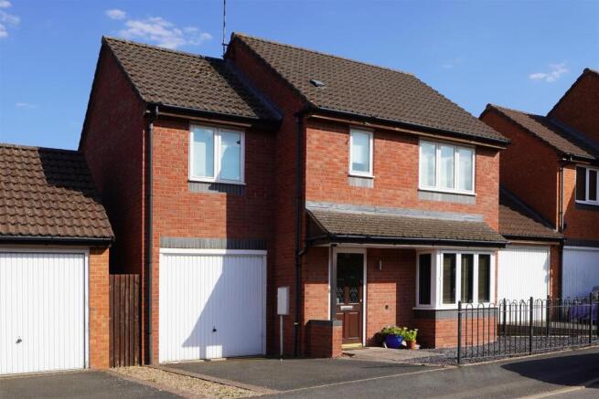 23 St Fremund Way -34.jpg
