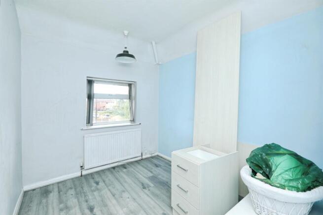 3 bed Semi-Detached for sale Image 11