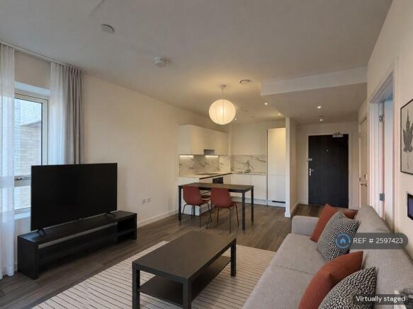 Virtually Staged, Furnished Option £2,050 Pcm