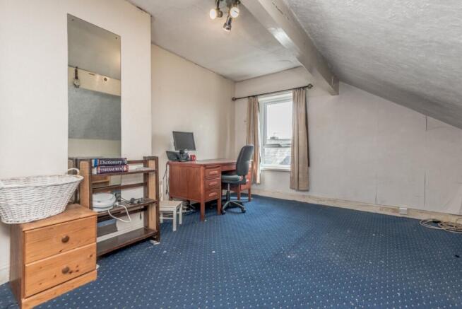4 bed Terraced for sale Image 10