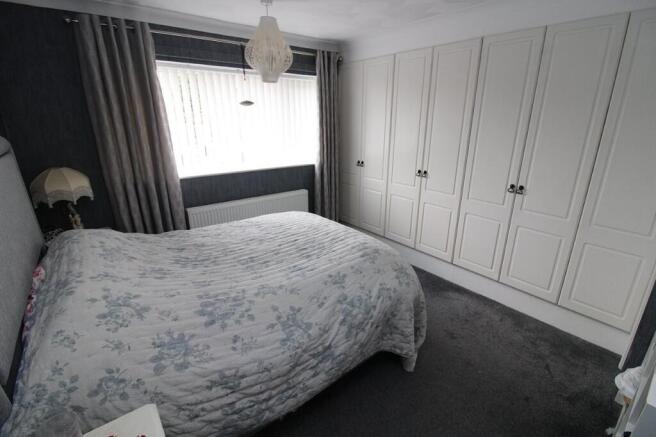 2 bed Bungalow for sale Image 6