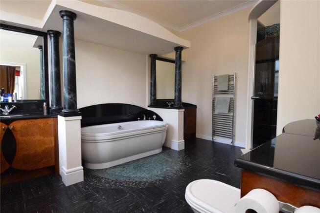 Ensuite