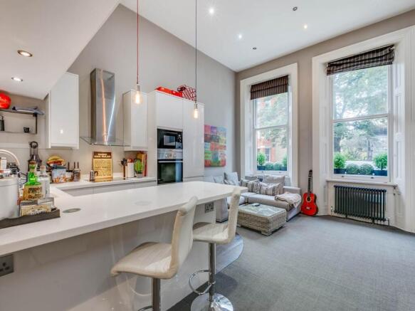 Nevern Square 27, Fl