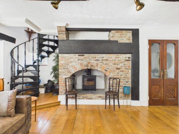 6 bed Character Property for sale Image 9
