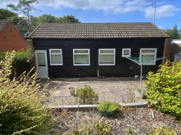 3-bed detached on Weybourne Hall Park, Weybourne, Holt, £120,000