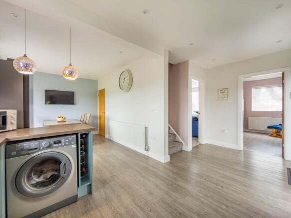 4 bed Semi-Detached for sale Image 9