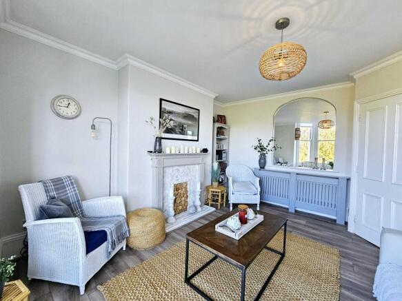 2 bed Flat for sale Image 11