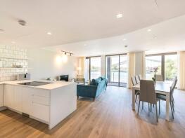 21, 2 Queen's Wharf, Crisp Road, London W6 9NE