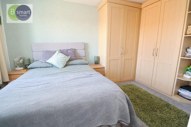 4 bed Detached for sale Image 10