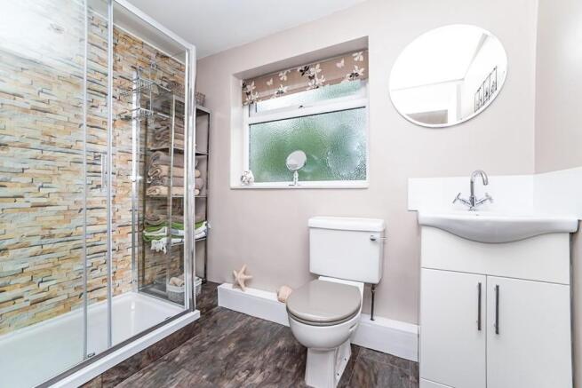 Shower Room / WC