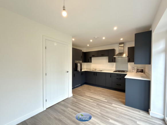 3 bed Semi-Detached for sale Image 9