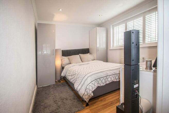 Bedroom-2.jpg