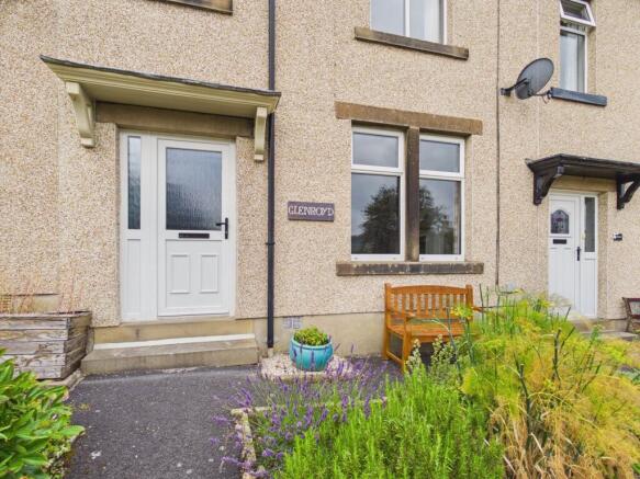 3 bed Terraced to rent Image 8
