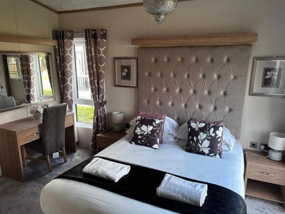 2 bed Lodge for sale Image 7