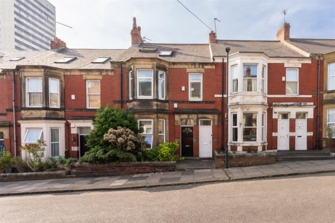 26 WOLSELEY FRONT.png