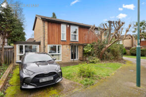 17, Sprucedale Gardens, Wallington SM6 9LB