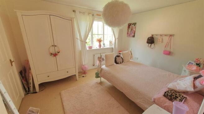 7. Bed 2.jpg