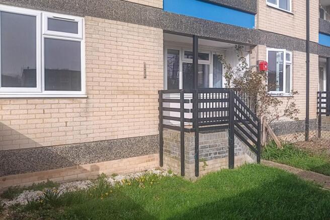 2 Icknield House, River Way, Andover SP10 5HB