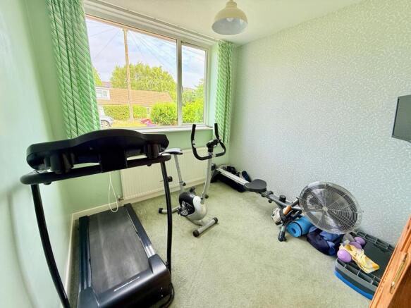 3 bed Bungalow to rent Image 12