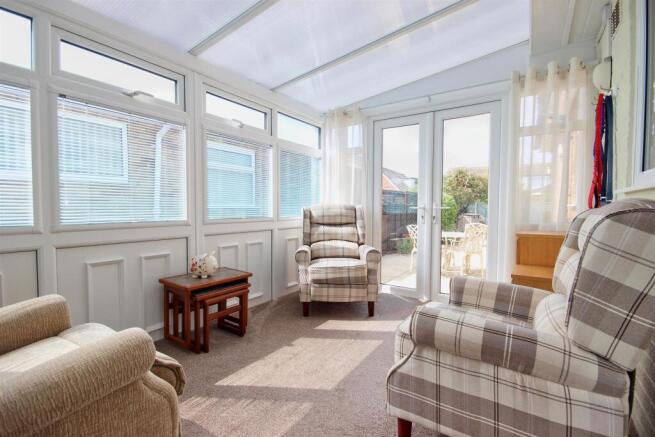 3 bed Detached Bungalow for sale Image 7