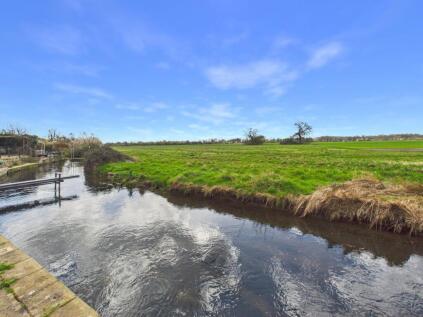 Queens Road, Eton Wick, Berkshire, SL4