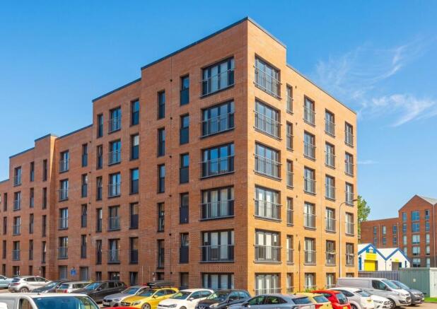 2-bed flat on Haig Lane, Bonnington, Edinburgh, EH6, £270,000