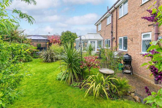Garden b